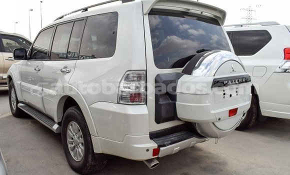 Buy Import Mitsubishi Pajero White Car in Import - Dubai in Barbados Buy Import Mitsubishi Pajero White Car in Import - Dubai in Barbados