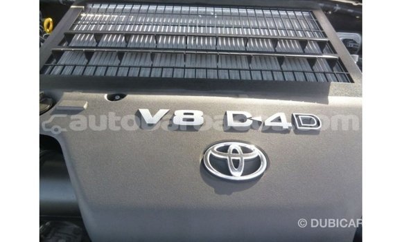 Buy Import Toyota Land Cruiser White Car in Import - Dubai in Barbados Buy Import Toyota Land Cruiser White Car in Import - Dubai in Barbados