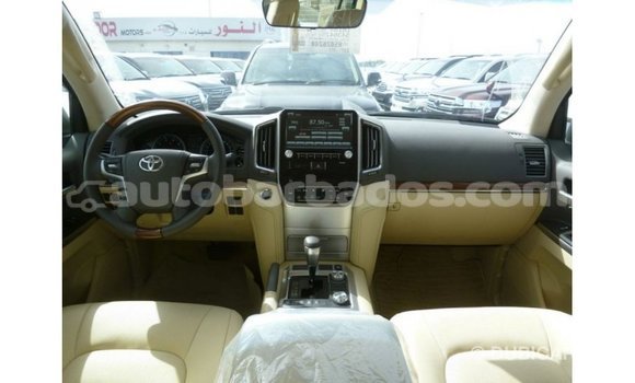 Buy Import Toyota Land Cruiser White Car in Import - Dubai in Barbados Buy Import Toyota Land Cruiser White Car in Import - Dubai in Barbados