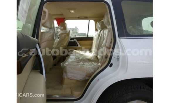 Buy Import Toyota Land Cruiser White Car in Import - Dubai in Barbados Buy Import Toyota Land Cruiser White Car in Import - Dubai in Barbados