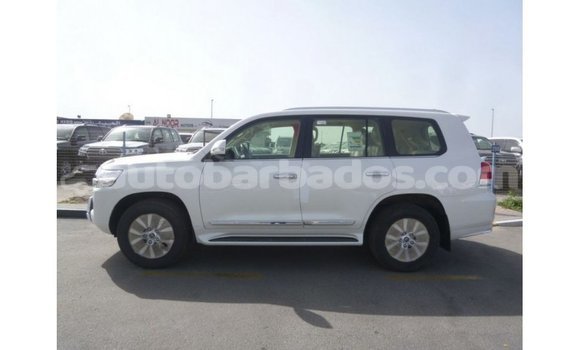 Buy Import Toyota Land Cruiser White Car in Import - Dubai in Barbados Buy Import Toyota Land Cruiser White Car in Import - Dubai in Barbados