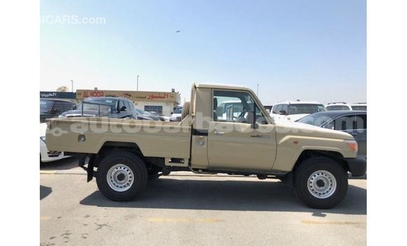 Buy Import Toyota Land Cruiser Beige Car in Import - Dubai in Barbados Buy Import Toyota Land Cruiser Beige Car in Import - Dubai in Barbados
