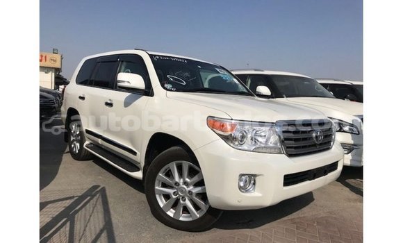 Buy Import Toyota Land Cruiser White Car in Import - Dubai in Barbados Buy Import Toyota Land Cruiser White Car in Import - Dubai in Barbados