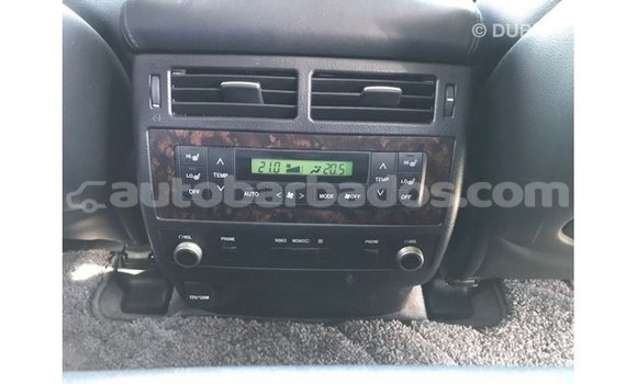 Buy Import Toyota Land Cruiser White Car in Import - Dubai in Barbados Buy Import Toyota Land Cruiser White Car in Import - Dubai in Barbados