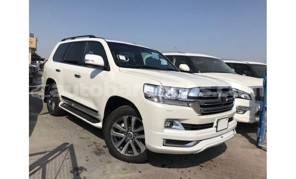 Buy Import Toyota Land Cruiser White Car in Import - Dubai in Barbados Buy Import Toyota Land Cruiser White Car in Import - Dubai in Barbados