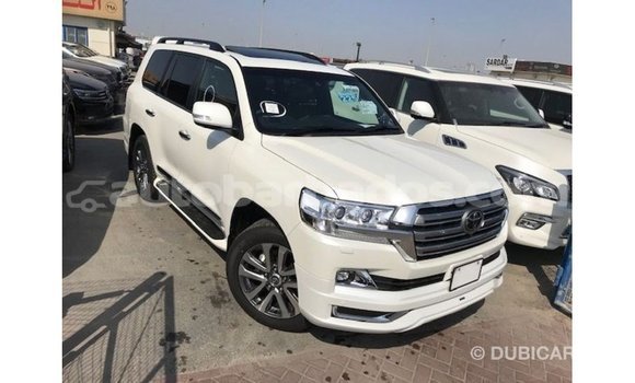 Buy Import Toyota Land Cruiser White Car in Import - Dubai in Barbados Buy Import Toyota Land Cruiser White Car in Import - Dubai in Barbados
