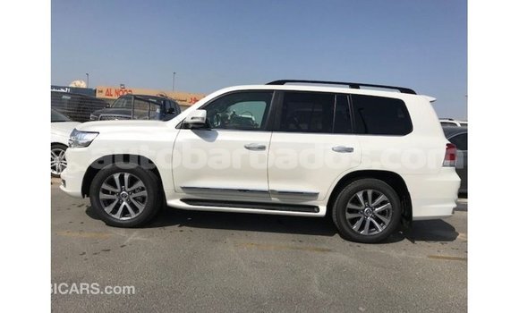 Buy Import Toyota Land Cruiser White Car in Import - Dubai in Barbados Buy Import Toyota Land Cruiser White Car in Import - Dubai in Barbados