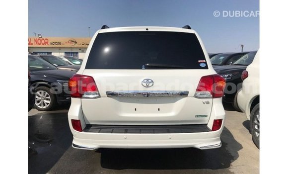 Buy Import Toyota Land Cruiser White Car in Import - Dubai in Barbados Buy Import Toyota Land Cruiser White Car in Import - Dubai in Barbados
