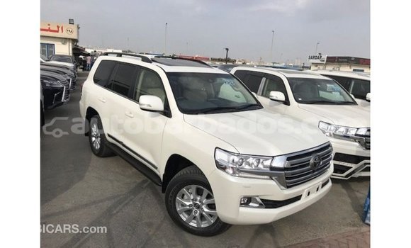 Buy Import Toyota Land Cruiser White Car in Import - Dubai in Barbados Buy Import Toyota Land Cruiser White Car in Import - Dubai in Barbados