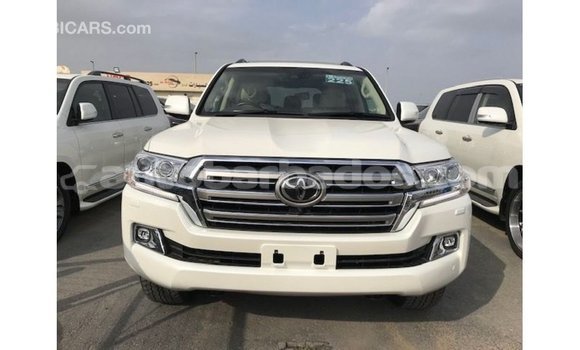 Buy Import Toyota Land Cruiser White Car in Import - Dubai in Barbados Buy Import Toyota Land Cruiser White Car in Import - Dubai in Barbados