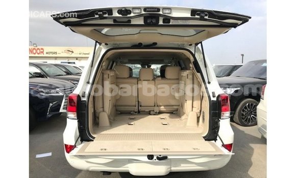Buy Import Toyota Land Cruiser White Car in Import - Dubai in Barbados Buy Import Toyota Land Cruiser White Car in Import - Dubai in Barbados