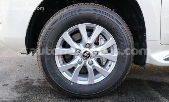 Buy Import Toyota Land Cruiser White Car in Import - Dubai in Barbados