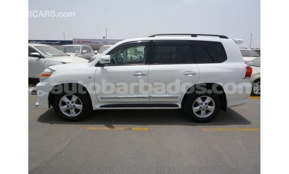 Buy Import Toyota Land Cruiser White Car in Import - Dubai in Barbados Buy Import Toyota Land Cruiser White Car in Import - Dubai in Barbados