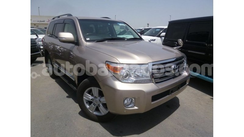 Big with watermark toyota land cruiser barbados import dubai 2352