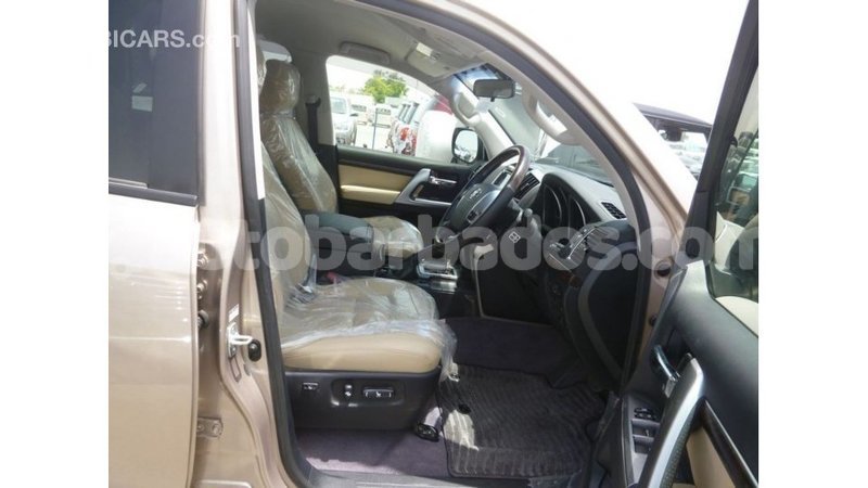 Big with watermark toyota land cruiser barbados import dubai 2352