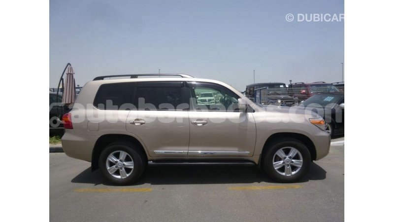 Big with watermark toyota land cruiser barbados import dubai 2352