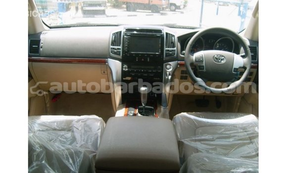 Buy Import Toyota Land Cruiser White Car in Import - Dubai in Barbados Buy Import Toyota Land Cruiser White Car in Import - Dubai in Barbados
