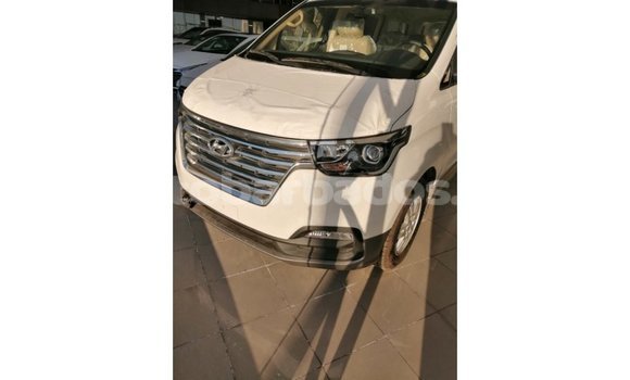 Buy Import Hyundai Accent White Car in Import - Dubai in Barbados Buy Import Hyundai Accent White Car in Import - Dubai in Barbados