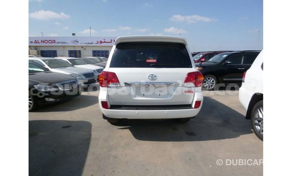 Buy Import Toyota Land Cruiser White Car in Import - Dubai in Barbados Buy Import Toyota Land Cruiser White Car in Import - Dubai in Barbados