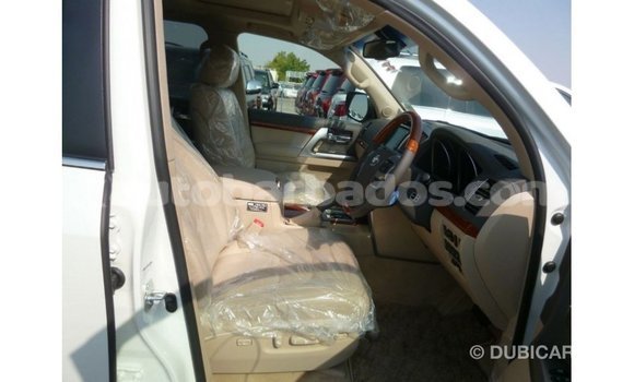 Buy Import Toyota Land Cruiser White Car in Import - Dubai in Barbados Buy Import Toyota Land Cruiser White Car in Import - Dubai in Barbados