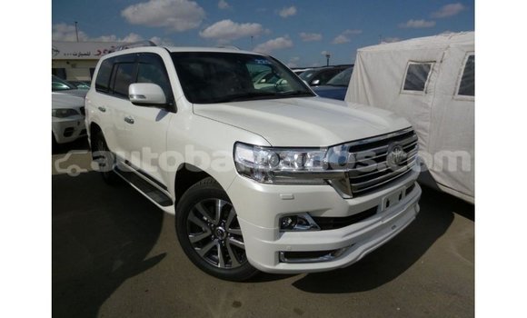 Buy Import Toyota Land Cruiser White Car in Import - Dubai in Barbados Buy Import Toyota Land Cruiser White Car in Import - Dubai in Barbados