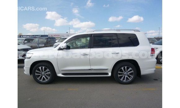 Buy Import Toyota Land Cruiser White Car in Import - Dubai in Barbados Buy Import Toyota Land Cruiser White Car in Import - Dubai in Barbados