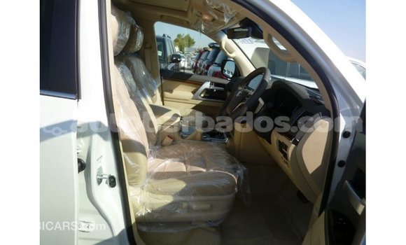 Buy Import Toyota Land Cruiser White Car in Import - Dubai in Barbados Buy Import Toyota Land Cruiser White Car in Import - Dubai in Barbados