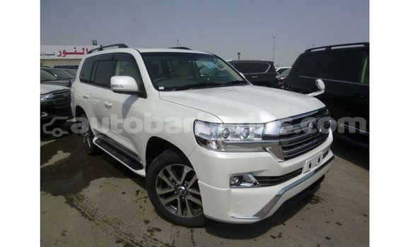 Buy Import Toyota Land Cruiser White Car in Import - Dubai in Barbados Buy Import Toyota Land Cruiser White Car in Import - Dubai in Barbados