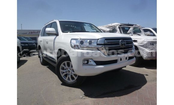 Buy Import Toyota Land Cruiser White Car in Import - Dubai in Barbados Buy Import Toyota Land Cruiser White Car in Import - Dubai in Barbados