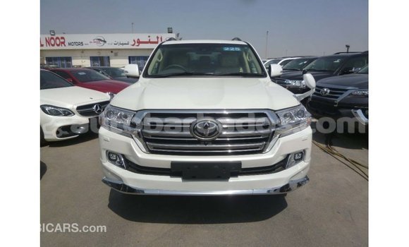 Buy Import Toyota Land Cruiser White Car in Import - Dubai in Barbados Buy Import Toyota Land Cruiser White Car in Import - Dubai in Barbados