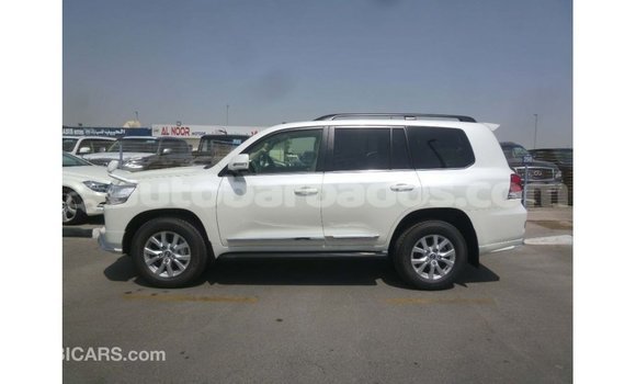 Buy Import Toyota Land Cruiser White Car in Import - Dubai in Barbados Buy Import Toyota Land Cruiser White Car in Import - Dubai in Barbados