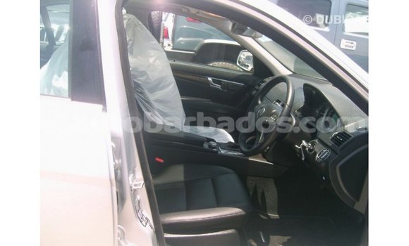 Buy Import Mercedes-Benz 190 (W201) Other Car in Import - Dubai in Barbados Buy Import Mercedes-Benz 190 (W201) Other Car in Import - Dubai in Barbados