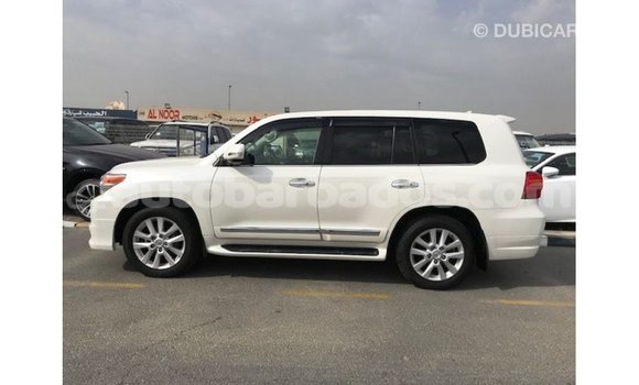 Buy Import Toyota Land Cruiser White Car in Import - Dubai in Barbados Buy Import Toyota Land Cruiser White Car in Import - Dubai in Barbados