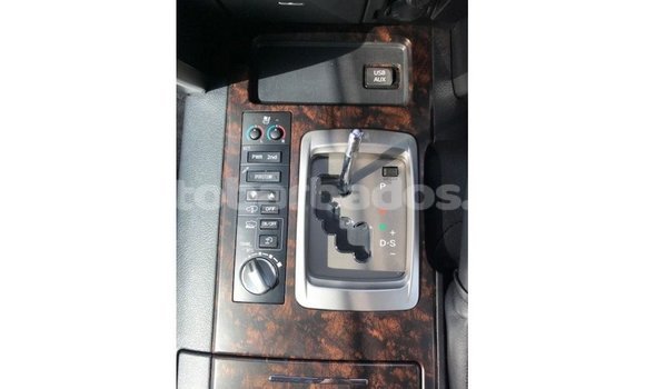 Buy Import Toyota Land Cruiser White Car in Import - Dubai in Barbados Buy Import Toyota Land Cruiser White Car in Import - Dubai in Barbados