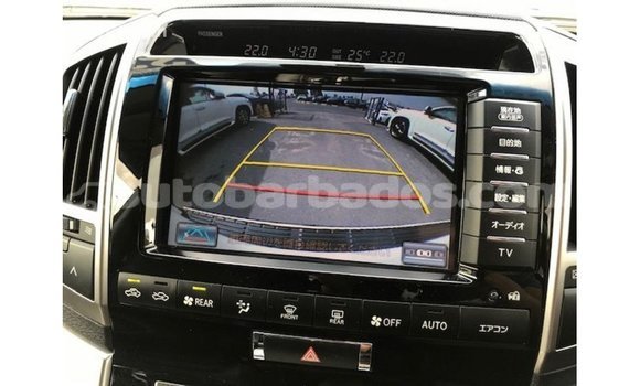Buy Import Toyota Land Cruiser White Car in Import - Dubai in Barbados Buy Import Toyota Land Cruiser White Car in Import - Dubai in Barbados