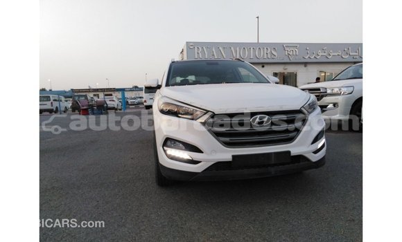 Buy Import Hyundai Tucson White Car in Import - Dubai in Barbados Buy Import Hyundai Tucson White Car in Import - Dubai in Barbados