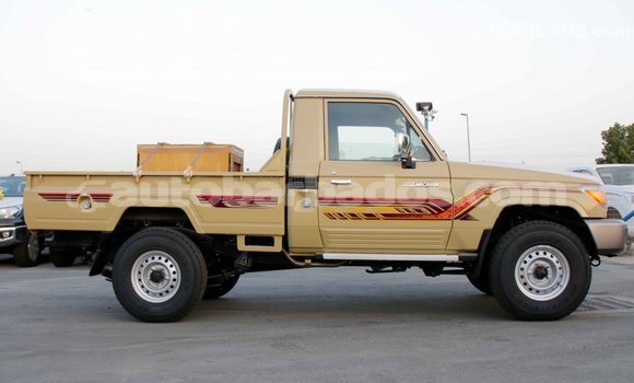 Buy Import Toyota Land Cruiser Beige Car in Import - Dubai in Barbados Buy Import Toyota Land Cruiser Beige Car in Import - Dubai in Barbados