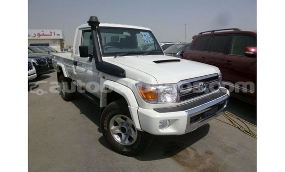 Buy Import Toyota Land Cruiser White Car in Import - Dubai in Barbados Buy Import Toyota Land Cruiser White Car in Import - Dubai in Barbados
