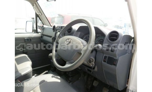 Buy Import Toyota Land Cruiser White Car in Import - Dubai in Barbados Buy Import Toyota Land Cruiser White Car in Import - Dubai in Barbados