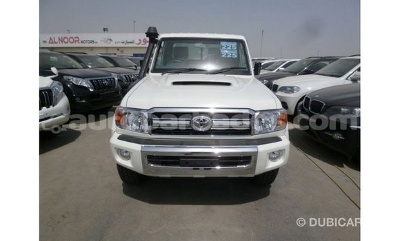 Buy Import Toyota Land Cruiser White Car in Import - Dubai in Barbados Buy Import Toyota Land Cruiser White Car in Import - Dubai in Barbados