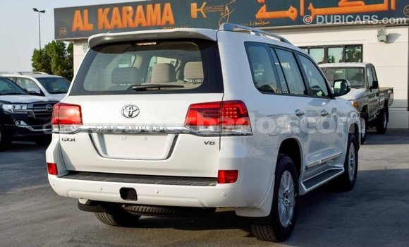 Buy Import Toyota Land Cruiser White Car in Import - Dubai in Barbados Buy Import Toyota Land Cruiser White Car in Import - Dubai in Barbados