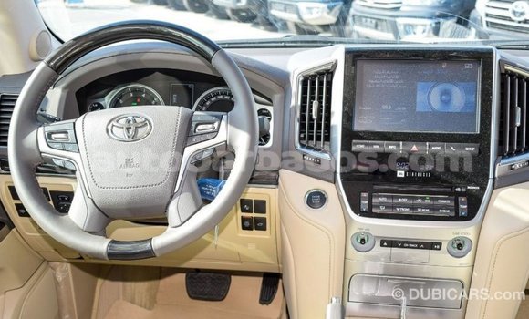 Buy Import Toyota Land Cruiser White Car in Import - Dubai in Barbados Buy Import Toyota Land Cruiser White Car in Import - Dubai in Barbados