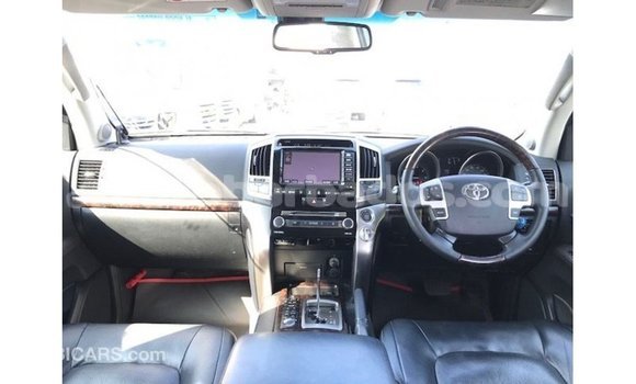 Buy Import Toyota Land Cruiser Black Car in Import - Dubai in Barbados Buy Import Toyota Land Cruiser Black Car in Import - Dubai in Barbados