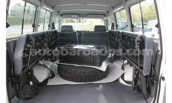 Buy Import Toyota Land Cruiser White Car in Import - Dubai in Barbados Buy Import Toyota Land Cruiser White Car in Import - Dubai in Barbados