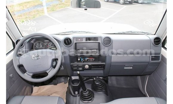 Buy Import Toyota Land Cruiser White Car in Import - Dubai in Barbados Buy Import Toyota Land Cruiser White Car in Import - Dubai in Barbados