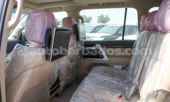 Buy Import Toyota Land Cruiser White Car in Import - Dubai in Barbados Buy Import Toyota Land Cruiser White Car in Import - Dubai in Barbados