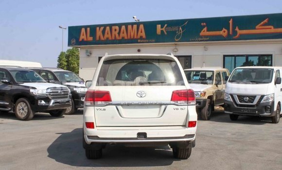Buy Import Toyota Land Cruiser White Car in Import - Dubai in Barbados Buy Import Toyota Land Cruiser White Car in Import - Dubai in Barbados