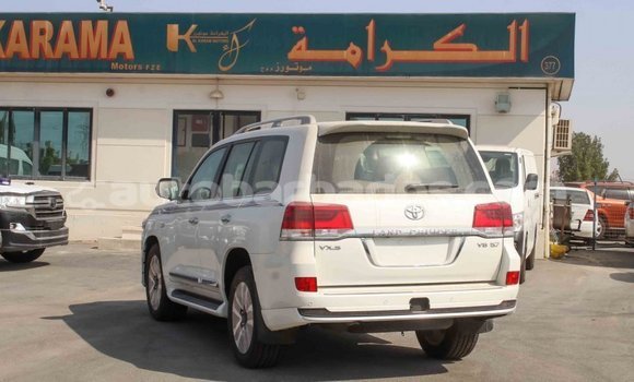 Buy Import Toyota Land Cruiser White Car in Import - Dubai in Barbados Buy Import Toyota Land Cruiser White Car in Import - Dubai in Barbados