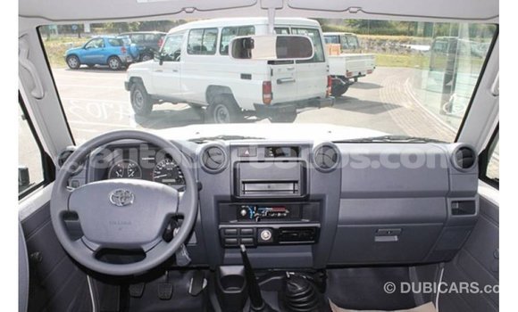 Buy Import Toyota Land Cruiser White Car in Import - Dubai in Barbados Buy Import Toyota Land Cruiser White Car in Import - Dubai in Barbados