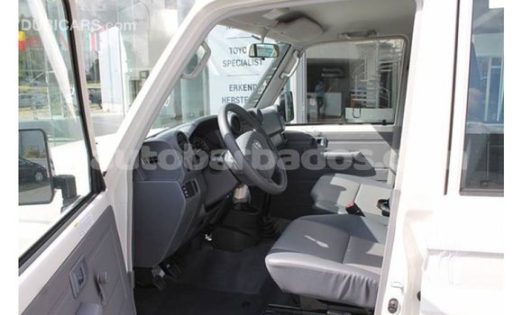 Buy Import Toyota Land Cruiser White Car in Import - Dubai in Barbados Buy Import Toyota Land Cruiser White Car in Import - Dubai in Barbados
